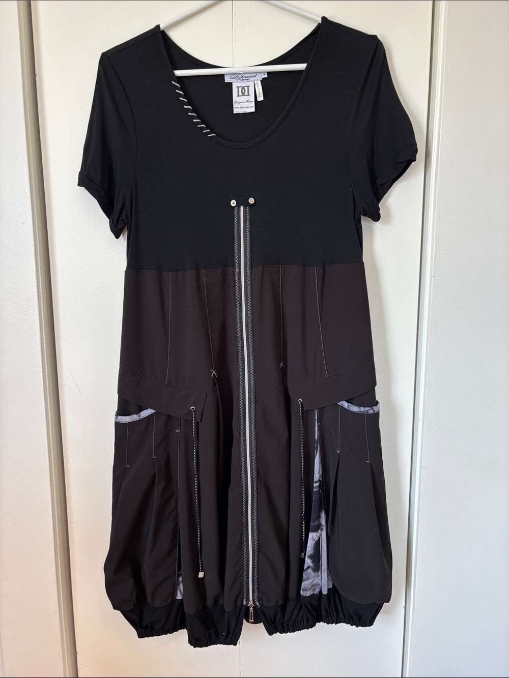 dzhavael couture Black Short-Sleeve Midi Dress with Front Zip and Pocket Details - Picture 2 of 8